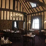Brook Red Lion Hotel