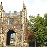 Zeni Ensuite, In Colchester