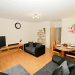 Spacious Double Bedroom Duplex Apartment Near North Station & Town Centre