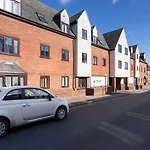 Castle Reach Apartment