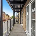Luxnightzz - Two Bed - Close To North Station And Hospital