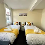 Comfy City Stay