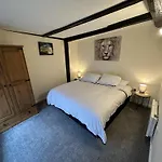 Beautiful 1-Bed Apartment In Colchester