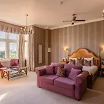 Wivenhoe House Hotel