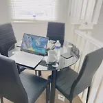 2 Bedroom Flat In Colchester