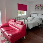 Colchester Town, Modern, Detached, Guest House