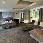 Peaceful Large Studio Flat Colchester