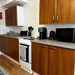 Entire Apartment Boutique King Size Bed Near Town Centre