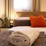 Top Spot 2-Bed Spacious Apartment Town Centre Train Station Wifi