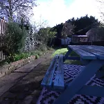 Stylish & Cosy Stay 2-Bed House Train Station Hospital Garden Fast Wifi