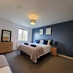 Catchpole Stays Abbey Field Apartment- A Lovely 2 Bed Apartment With Field Views Near Colchester Town Centre