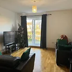 Cozy Private Room With Free Wi-Fi