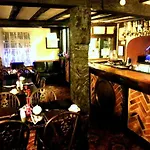 Riverside Hotel