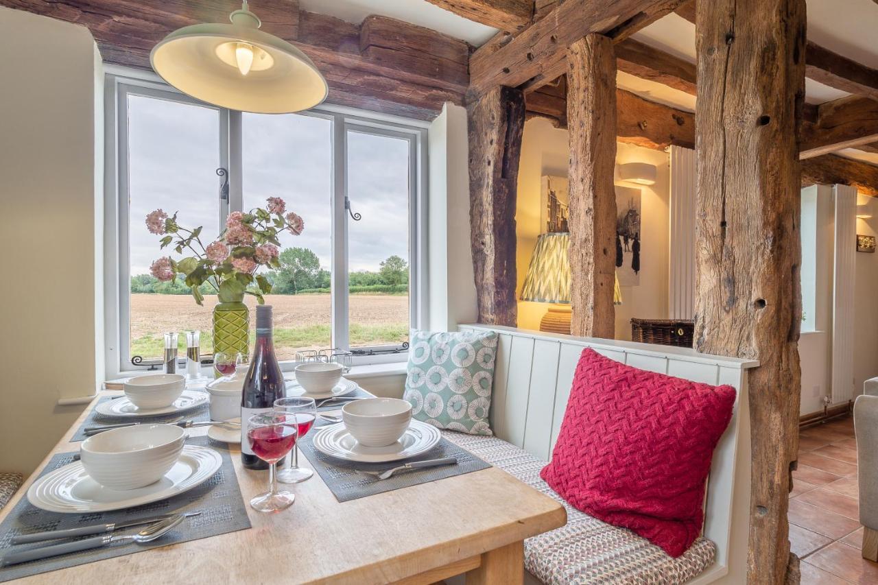 Stylish Rural With Views Over Fields And The River Stour - The Granary *