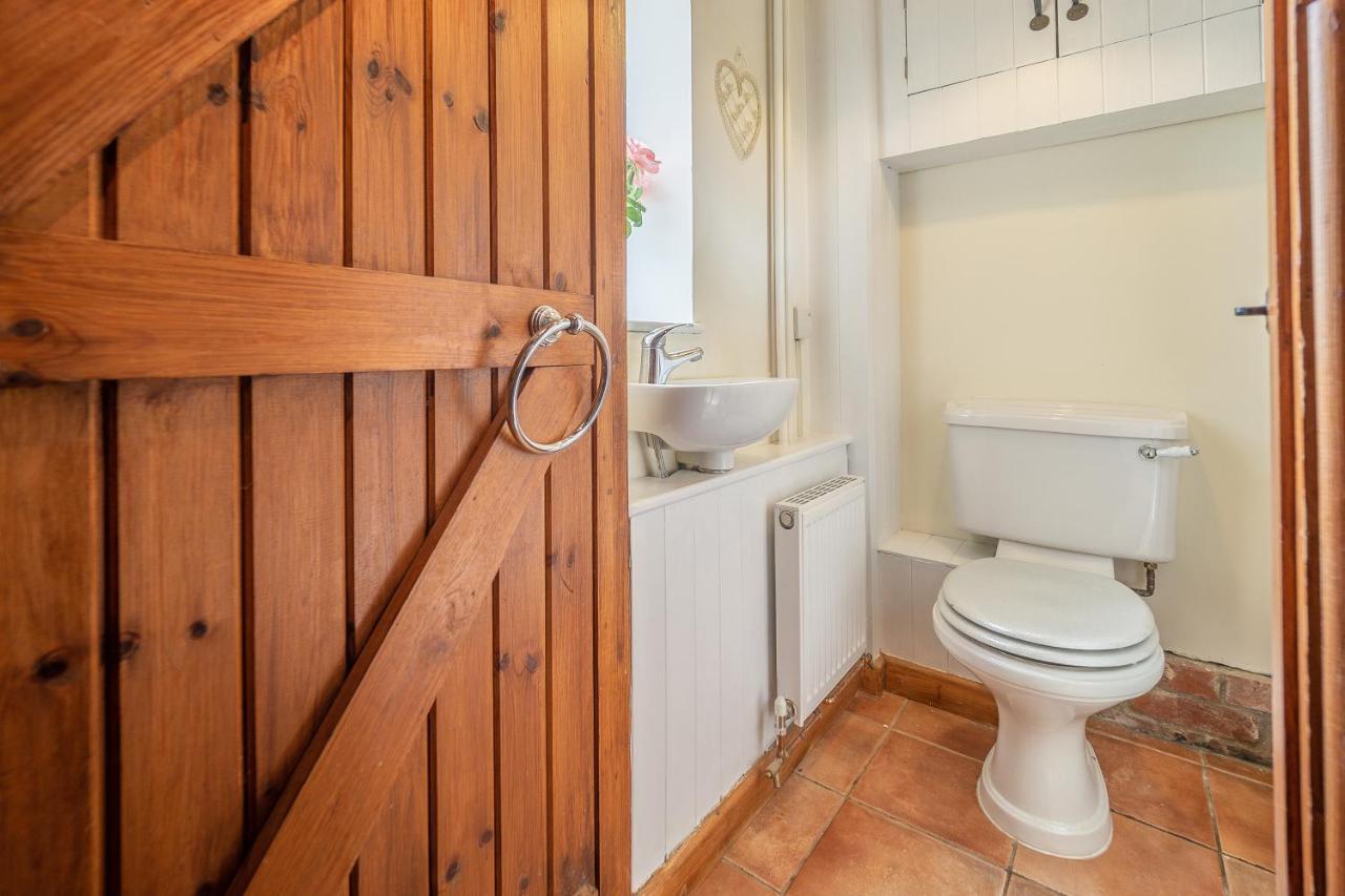 Stylish Rural With Views Over Fields And The River Stour - The Granary *