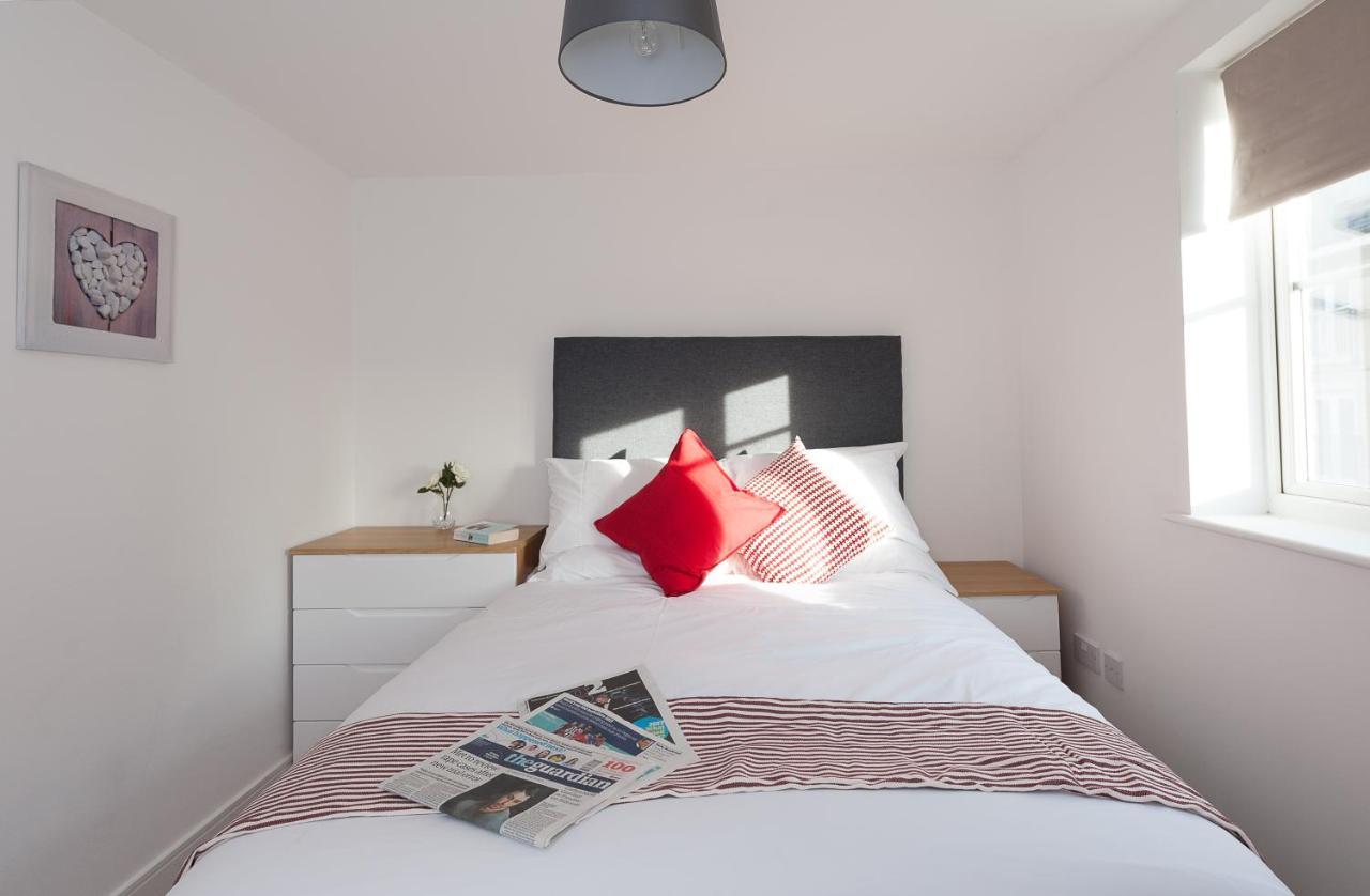 Treeview Apartment- A Lovely 2 Bed Near North Station By Catchpole * Colchester