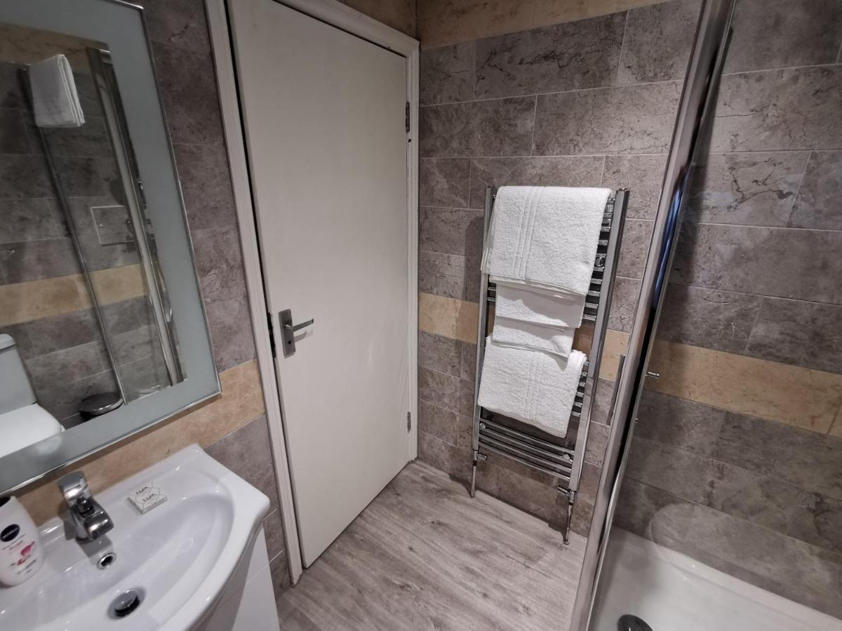 Hotel Aspire 860 *