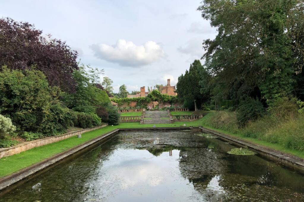 Luxury 2 Bed In The Orchard Of A 17th Century Manor House Colchester