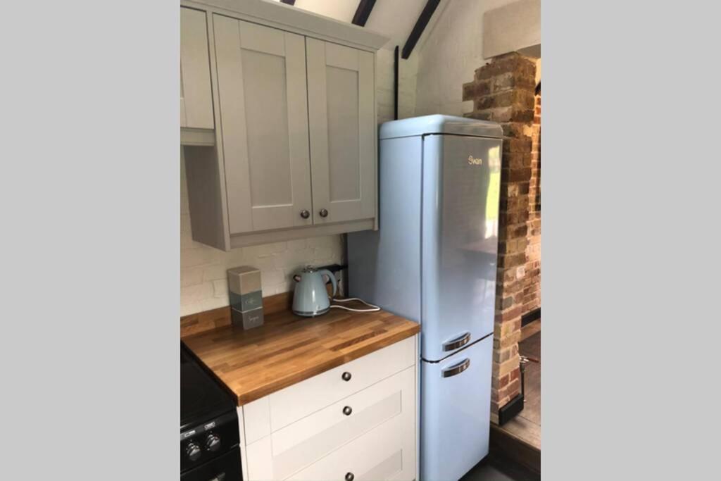 Luxury 2 Bed In The Orchard Of A 17th Century Manor House Holiday home *