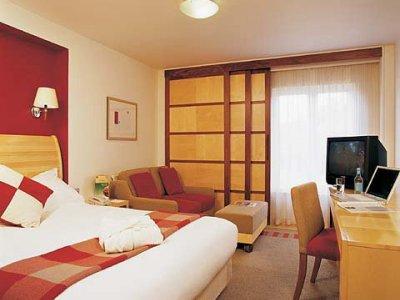 Holiday By Ihg