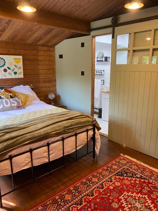 Bed & Breakfast Shrublands Garden