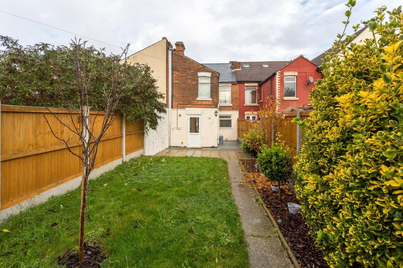 Holiday home The White & Warm, Free Parking & Wifi, 8 Beds *