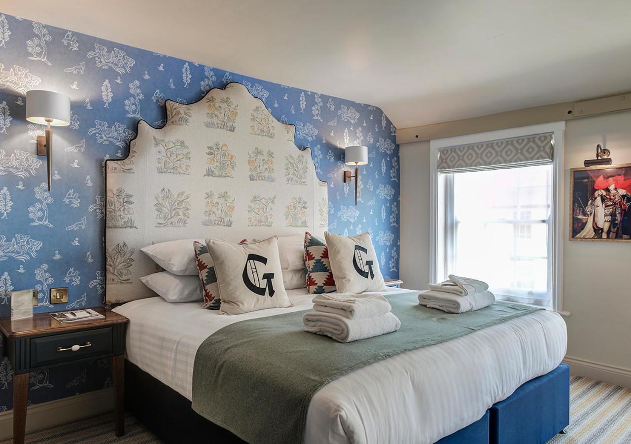 The George Inn 4*