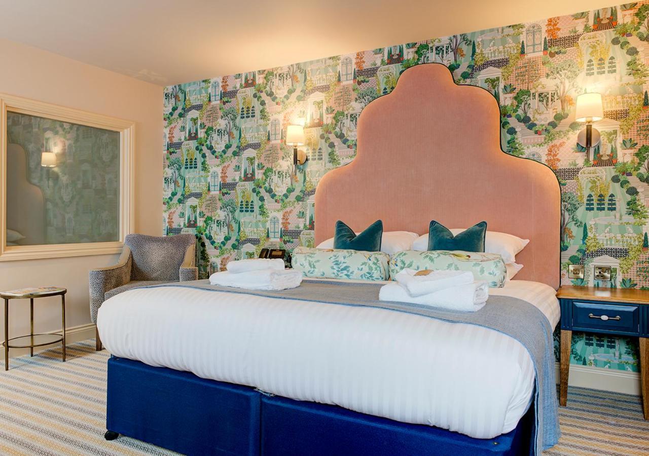 Inn The George
