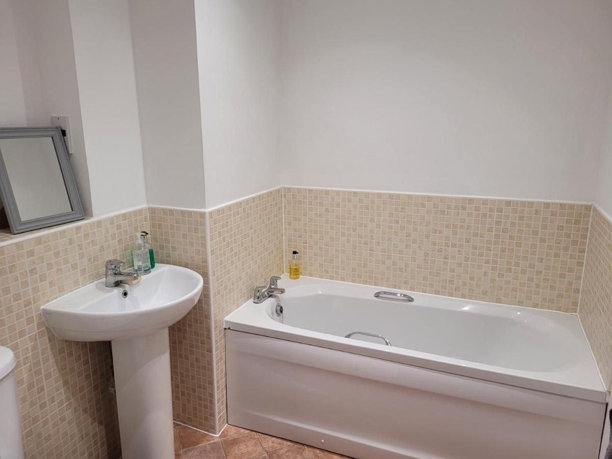 Apartment Catchpole Stays: Field View Near Centre