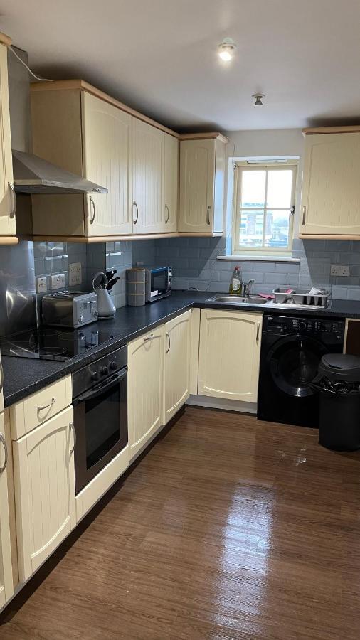 Two Bedroom Flat Town Centre *