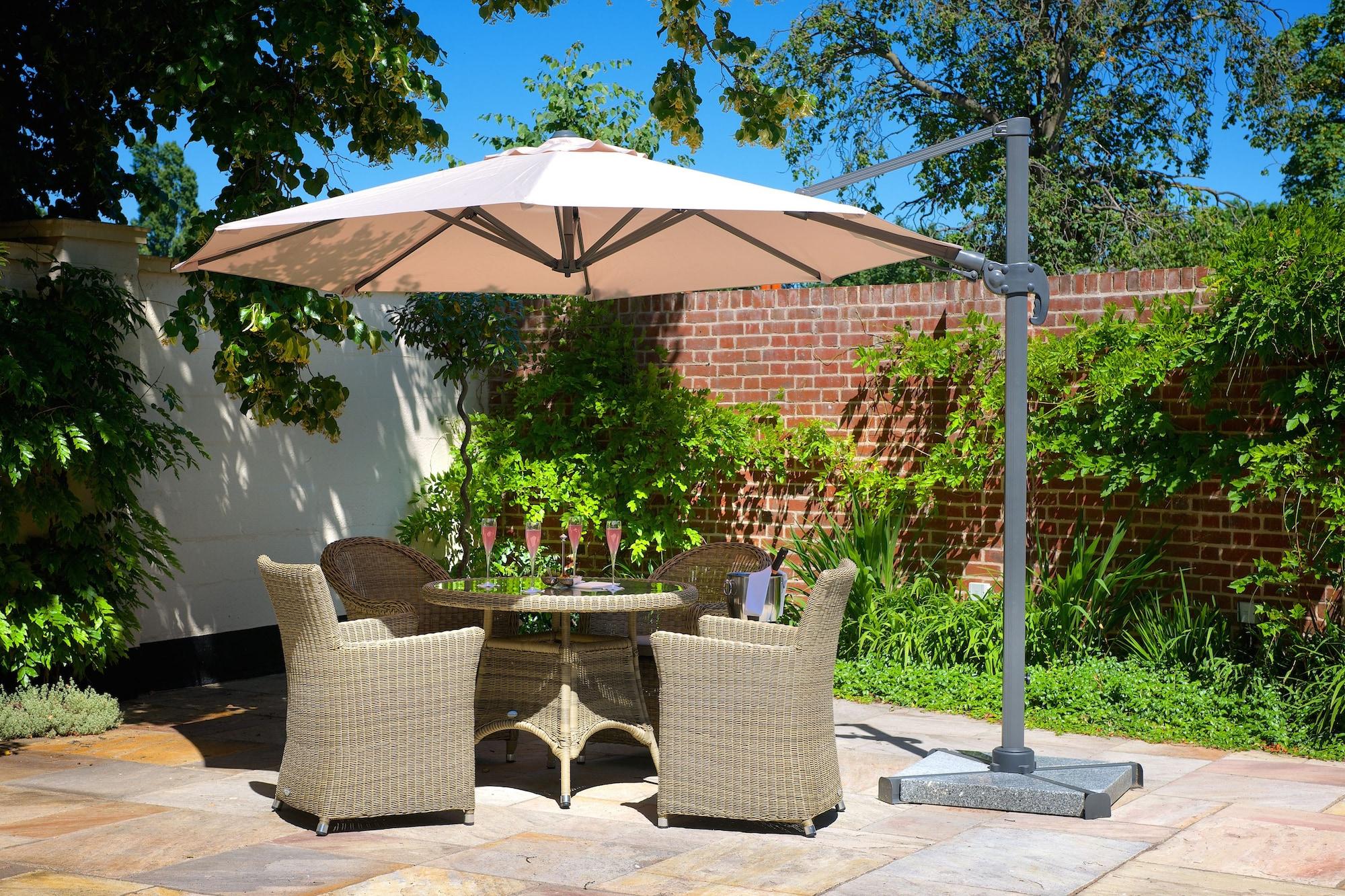 Greyfriars Hotel 4*