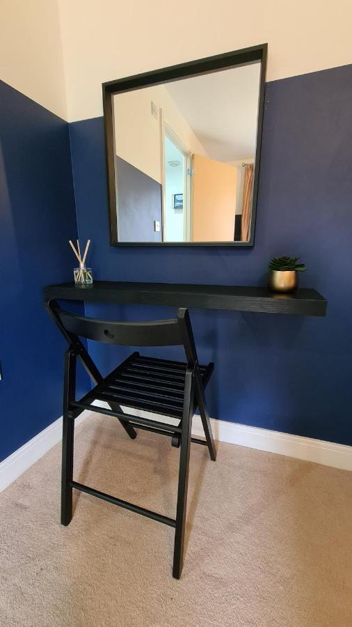Apartment Spacious Entire Apartment, Quiet Central Location