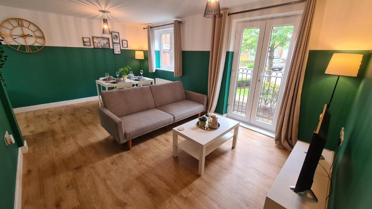 Spacious Entire Apartment, Quiet Central Location Apartment