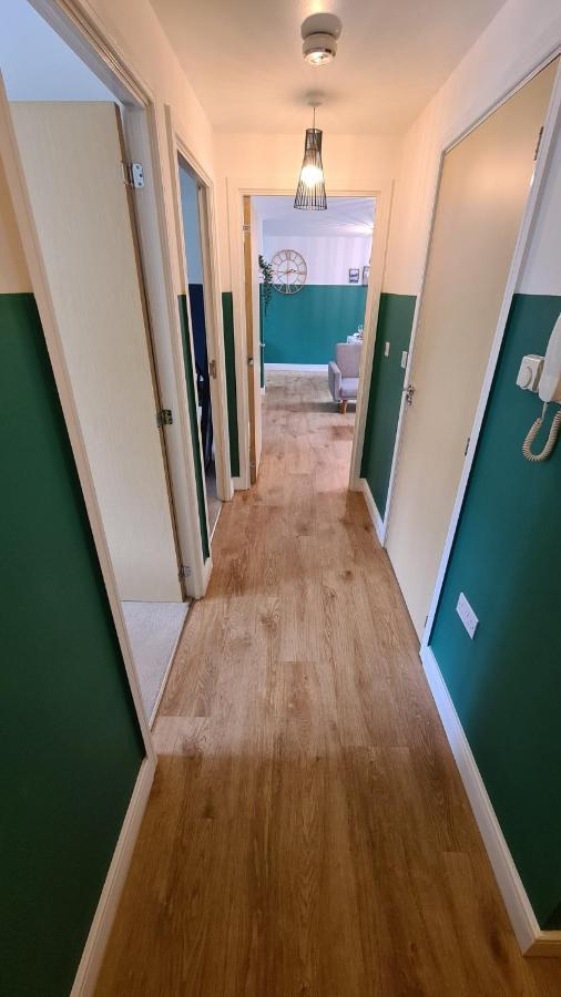 Spacious Entire Apartment, Quiet Central Location Apartment