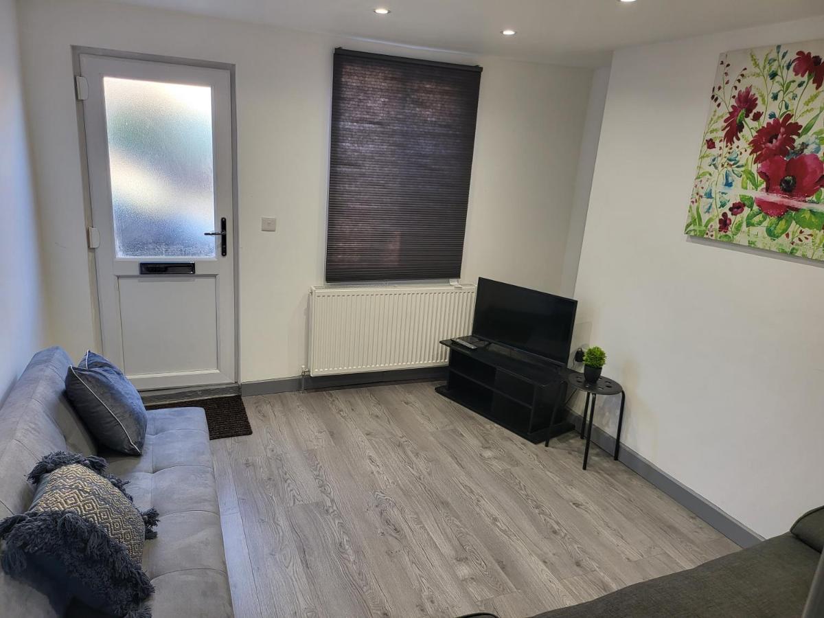 Vetrelax Three Bedroom House Apartment *
