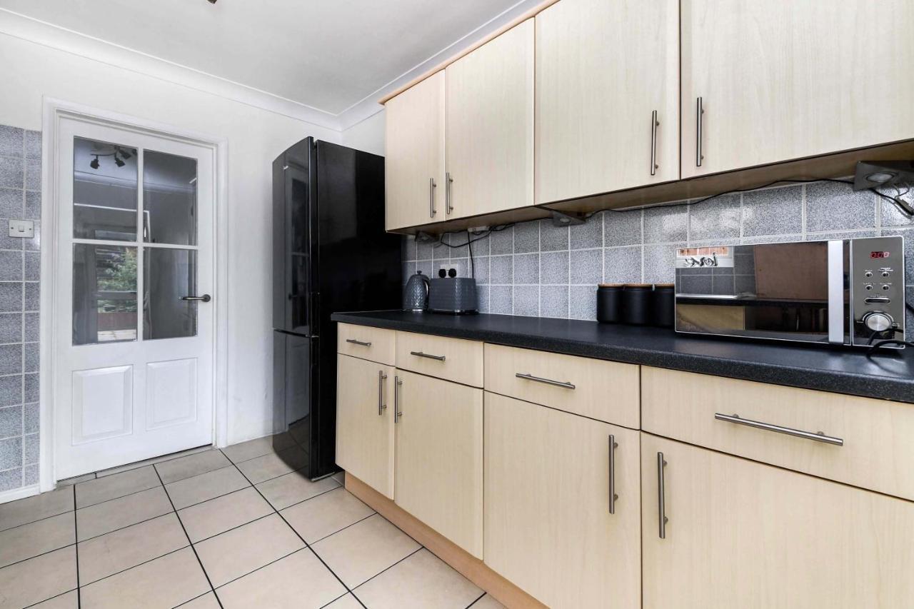 Holiday home The White Rose Crown, Free Parking & Wifi, 10beds *