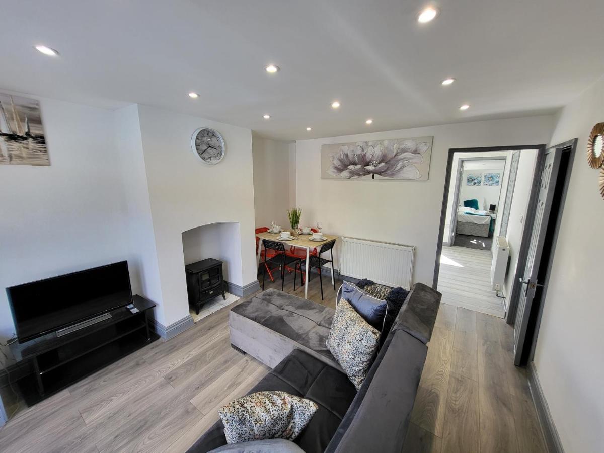 Vetrelax 4bedroom House With Garden And Parking *