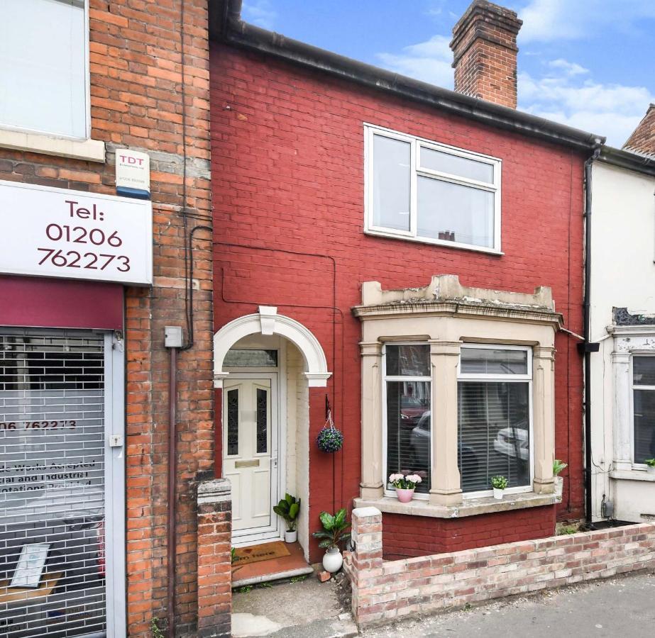 Holiday home The White Rose Crown, Free Parking & Wifi, 10beds Colchester