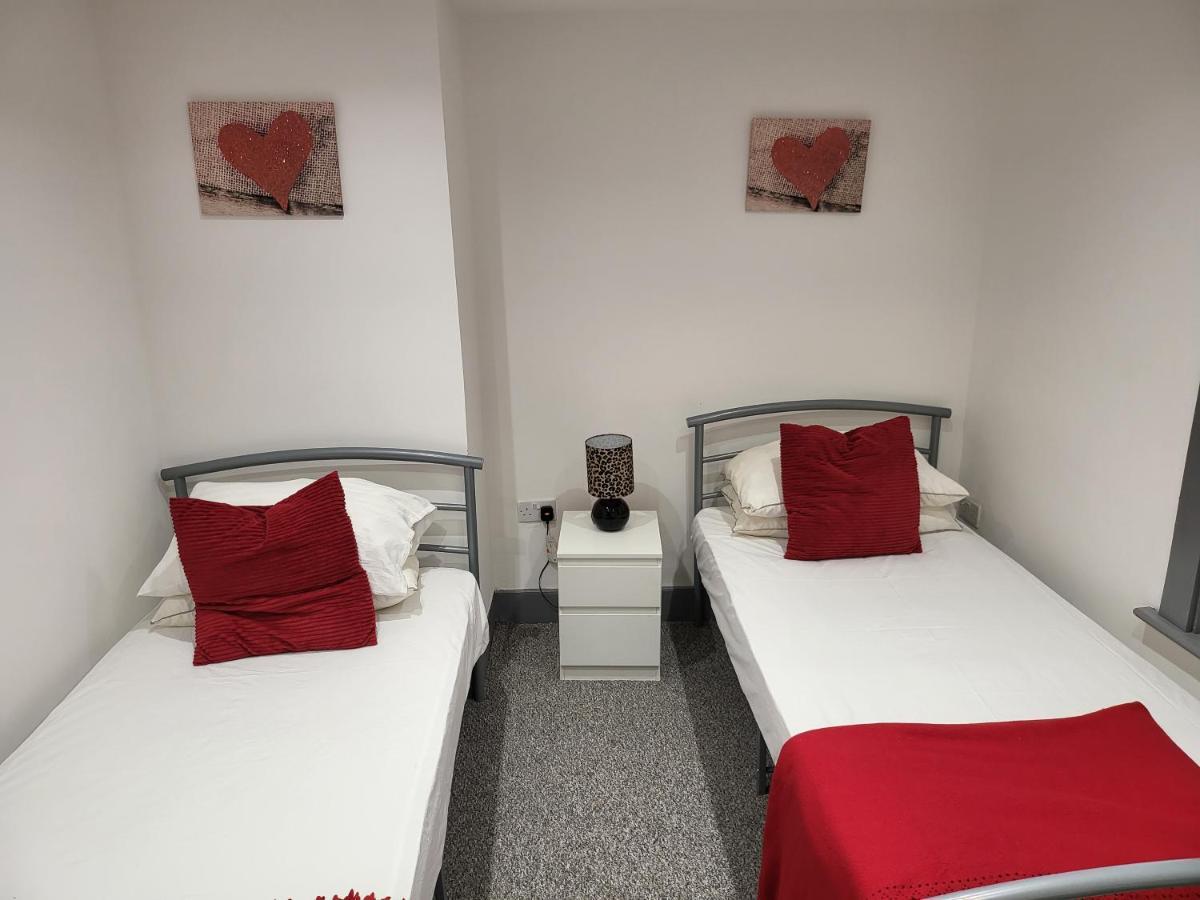 Vetrelax 4bedroom House With Garden And Parking * Colchester