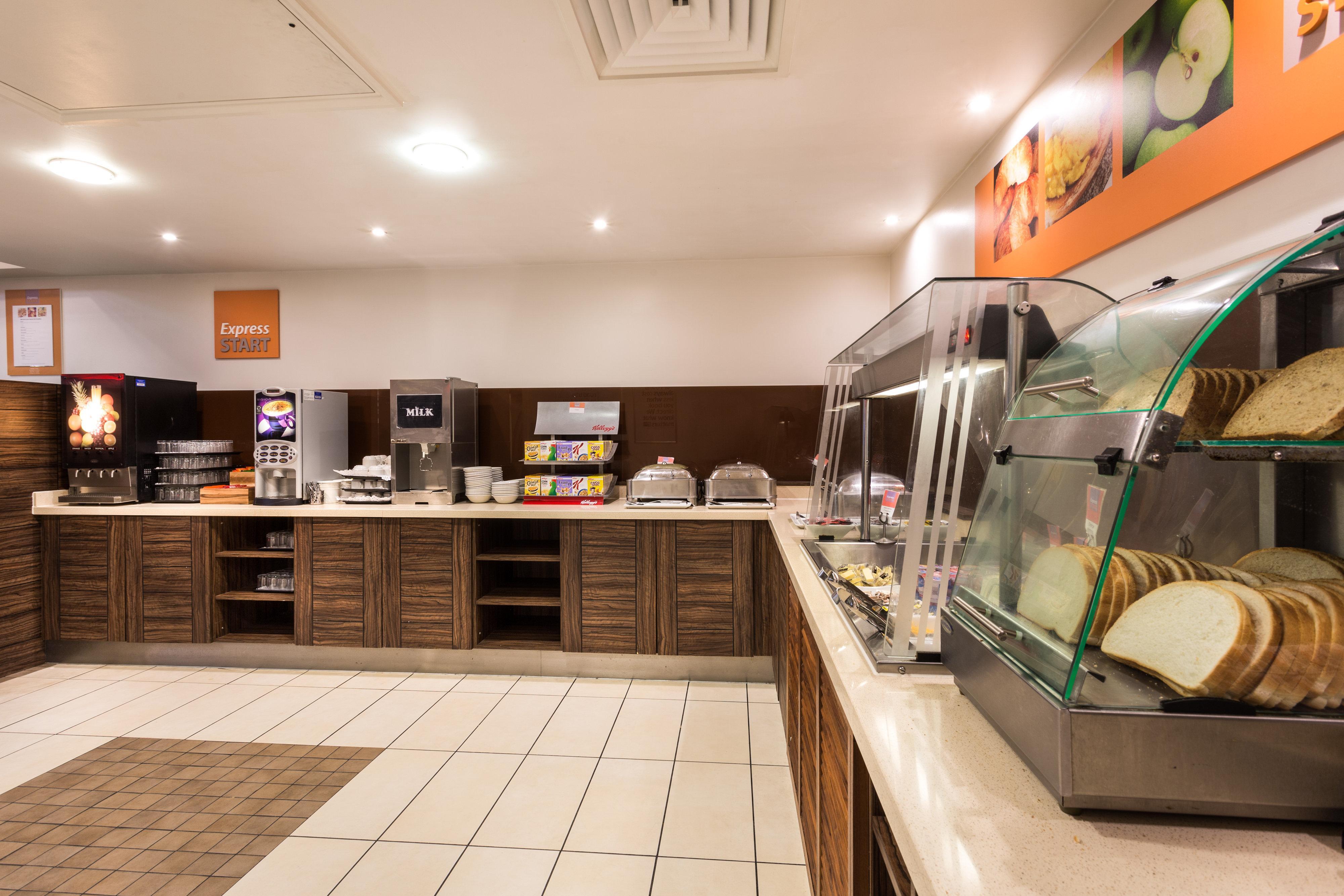 Express By Ihg Hotel