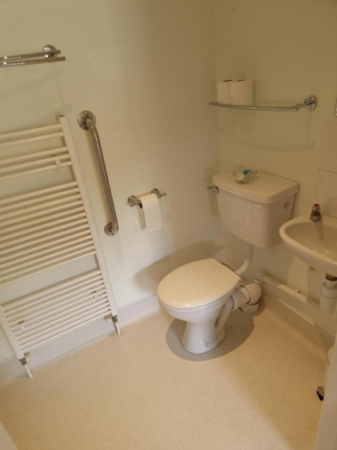 The Courthouse 3*