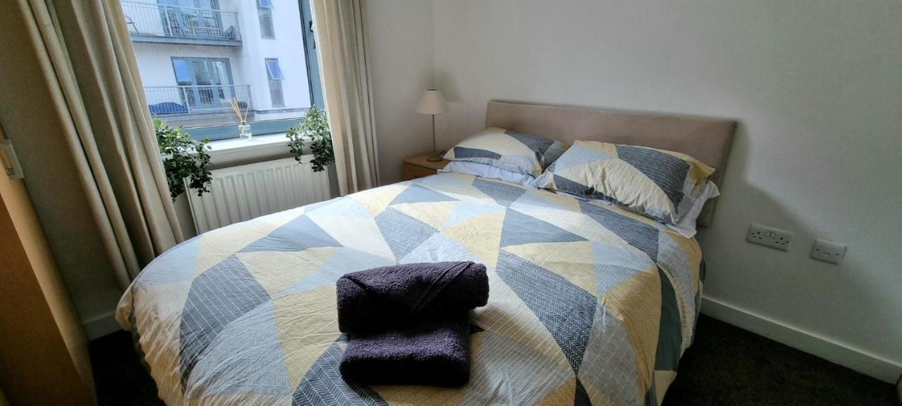 360 Serviced - Marine Quay - 1 Double Bedroom Apartment Colchester