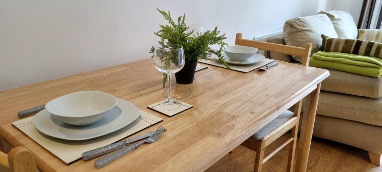 Apartment 360 Serviced - Marine Quay - 1 Double Bedroom *
