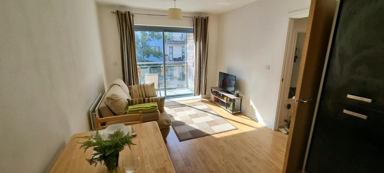 360 Serviced - Marine Quay - 1 Double Bedroom Apartment