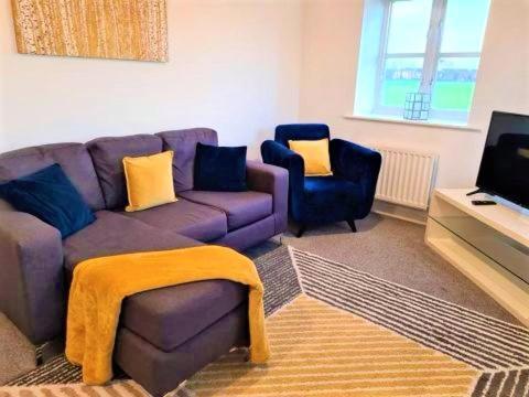 Catchpole Stays: Field View Near Centre Apartment