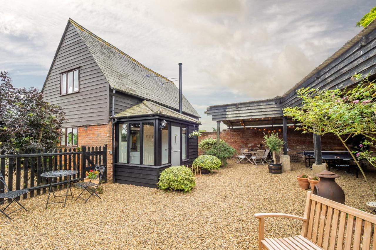 Stylish Rural With Views Over Fields And The River Stour - The Granary Holiday home *