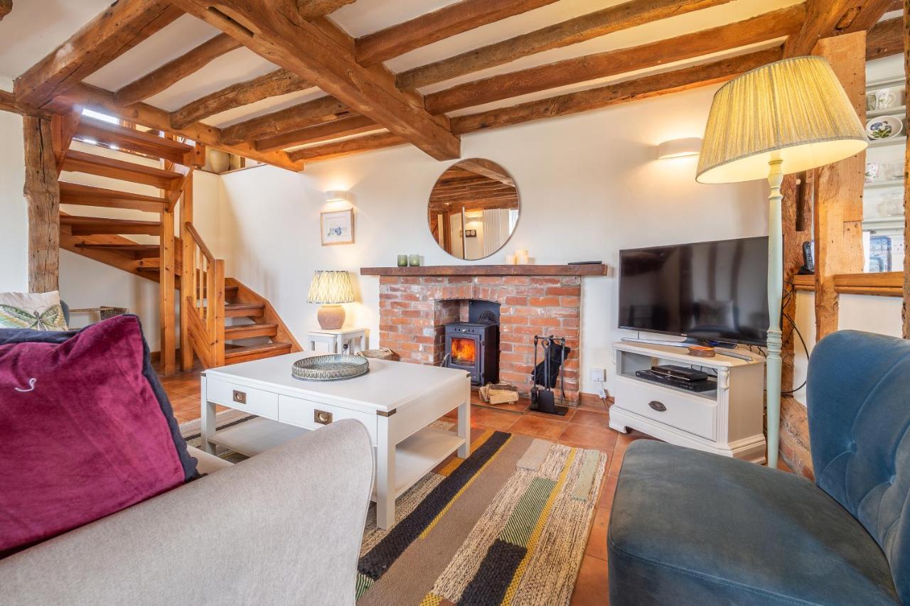 Stylish Rural With Views Over Fields And The River Stour - The Granary *