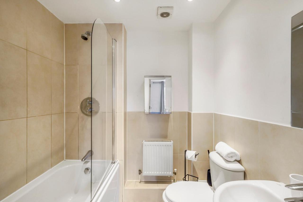 Luxnightzz - Two Bed - Close To North Station And Hospital Apartment Colchester
