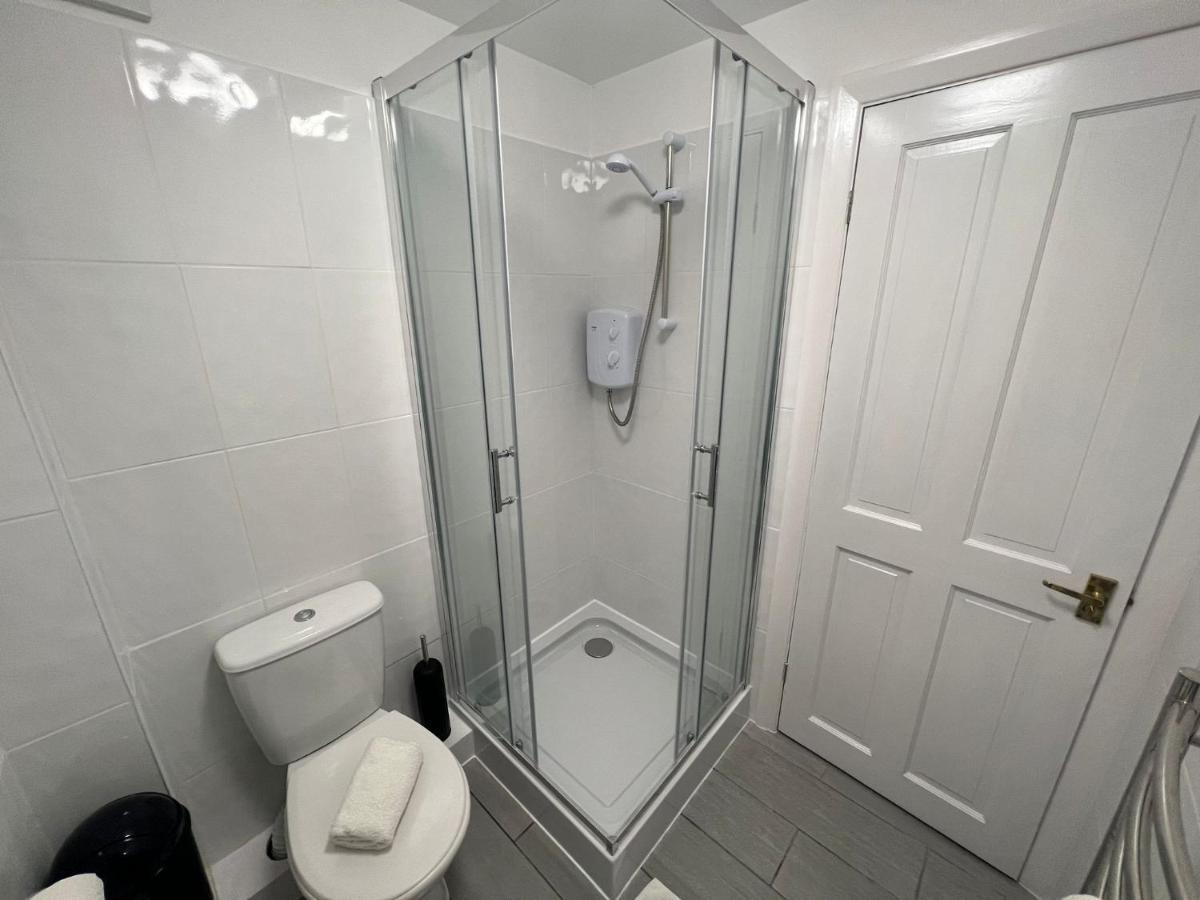 East Bay Apartment *