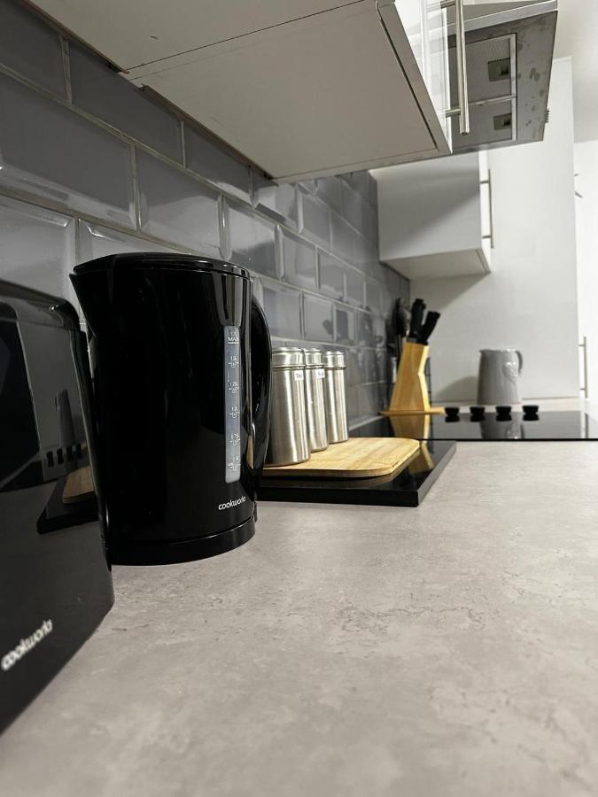 East Bay Apartment *